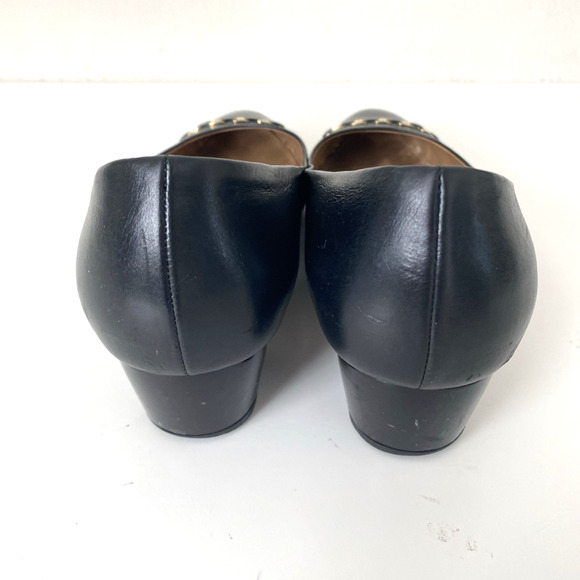 Salvatore Ferragamo Pump Black Leather Round Patent Cap Block Heel Gold Logo 11 - Picture 13 of 16